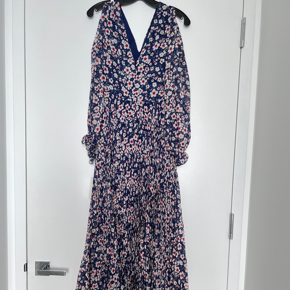 Women Size 2 Multi Colors Floral Maxi Dress